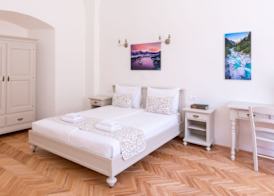 Barbo Palace Apartments and Rooms 5