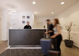 Local Hostel & Suites 2