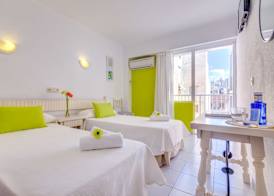 Garau Petit Hotel 4