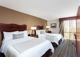Wyndham Visalia 3