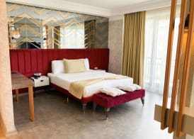 NENESSAHOTEL 2