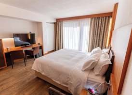 Hotel Alaska Cortina 5