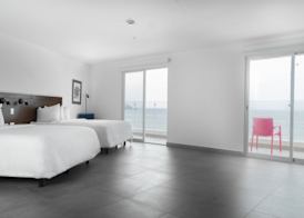 Garner Hotel Mazatlan Beach by IHG 5