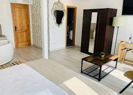 Hotel Finca Alcamino (Auto Check-In) 4