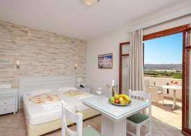 Plaka Hotel I 2