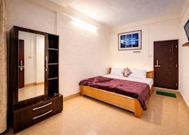 India Hotel - Mall Road Nainital - Lake View 3