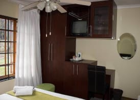 Ebony and Ivory Guesthouse 4