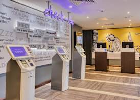 Premier Inn London Southwark - Southwark Station 2
