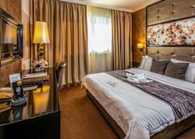 Hotel Délibáb 4