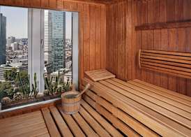 Innside Frankfurt Eurotheum 4