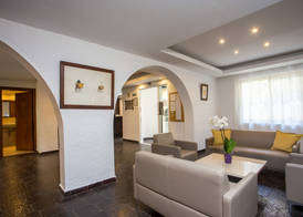 Royal Aparthotel City Centre 5