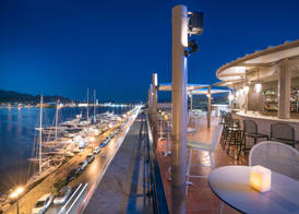 Strada Marina Hotel 4