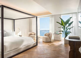 The Roc Club, A Hotel to Live 3