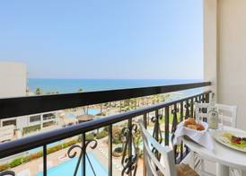 Sandy Beach Hotel & Spa 5