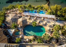 Gloria Maris Hotel Suites and Villas 4