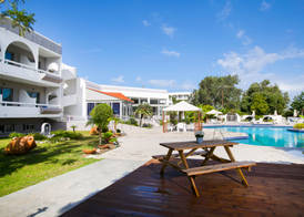 Happy Days Hotel, Adults Only 5