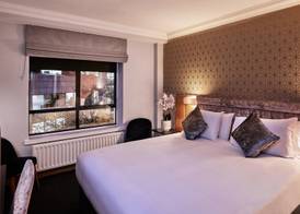 Handel's Hotel 3