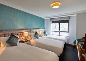 Handel's Hotel 2