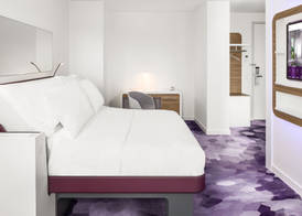 YOTEL Edinburgh 3