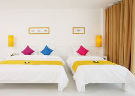 The Old Phuket - Karon Beach Resort 3