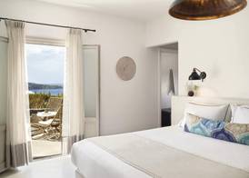 Santo Pure Oia Suites & Villas 3