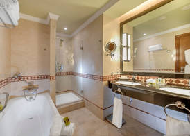 InterContinental Hotels MADRID by IHG 2