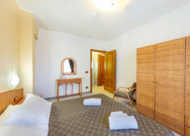 Rina Sea Apartments 5
