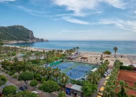 Riviera Hotel & Spa 5
