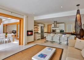 The Bay Club at Anahita 4