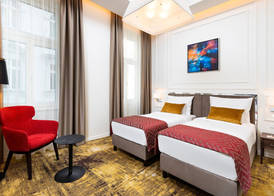 Three Corners Avenue Hotel 3