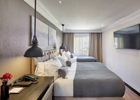 Hotel Cortes Rambla 3