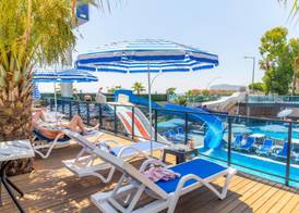 Relax Beach Hotel 4