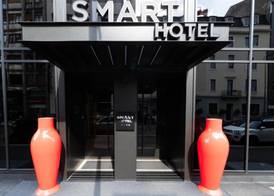 Smart Hotel Central 3