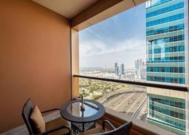Mercure Dubai Barsha Heights Hotel Suites and Apartments - Free shuttle beach transfer 4