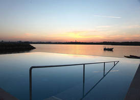 Agua Hotels Riverside 3