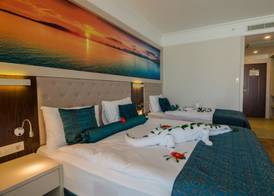 The Lumos Deluxe Resort Hotel & Spa 5
