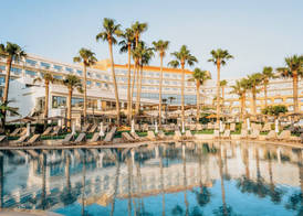 St George Beach Hotel & Spa Resort 3