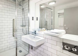 Goglasgow Urban Hotel By Compass Hospitality 2