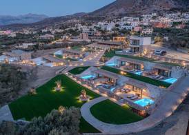 Deos Luxury Suites - Adults Only 4
