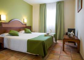 Apartamentos La Caleta 3
