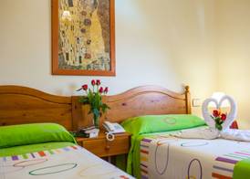 Apartamentos Oasis San Antonio 5