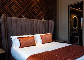 U-Visionary Roma Hotel 3