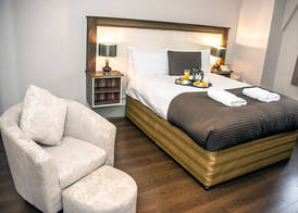 Base Serviced Apartments - Sir Thomas Street 3