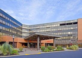Crowne Plaza EDISON by IHG 3