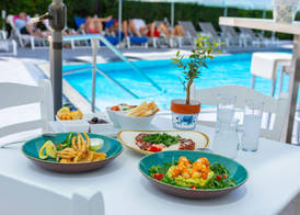 Anemi Hotel & Suites 5
