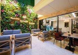 Aprilis Deluxe Hotel 2