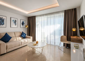 Grand Horizon Luxury Boutique Suites 5
