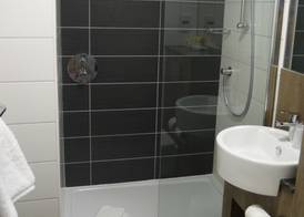 Cairn Hotel & Apartments 3