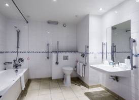 Holiday Inn LONDON - SUTTON by IHG 4