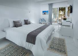 Hari Club Beach Resort 2